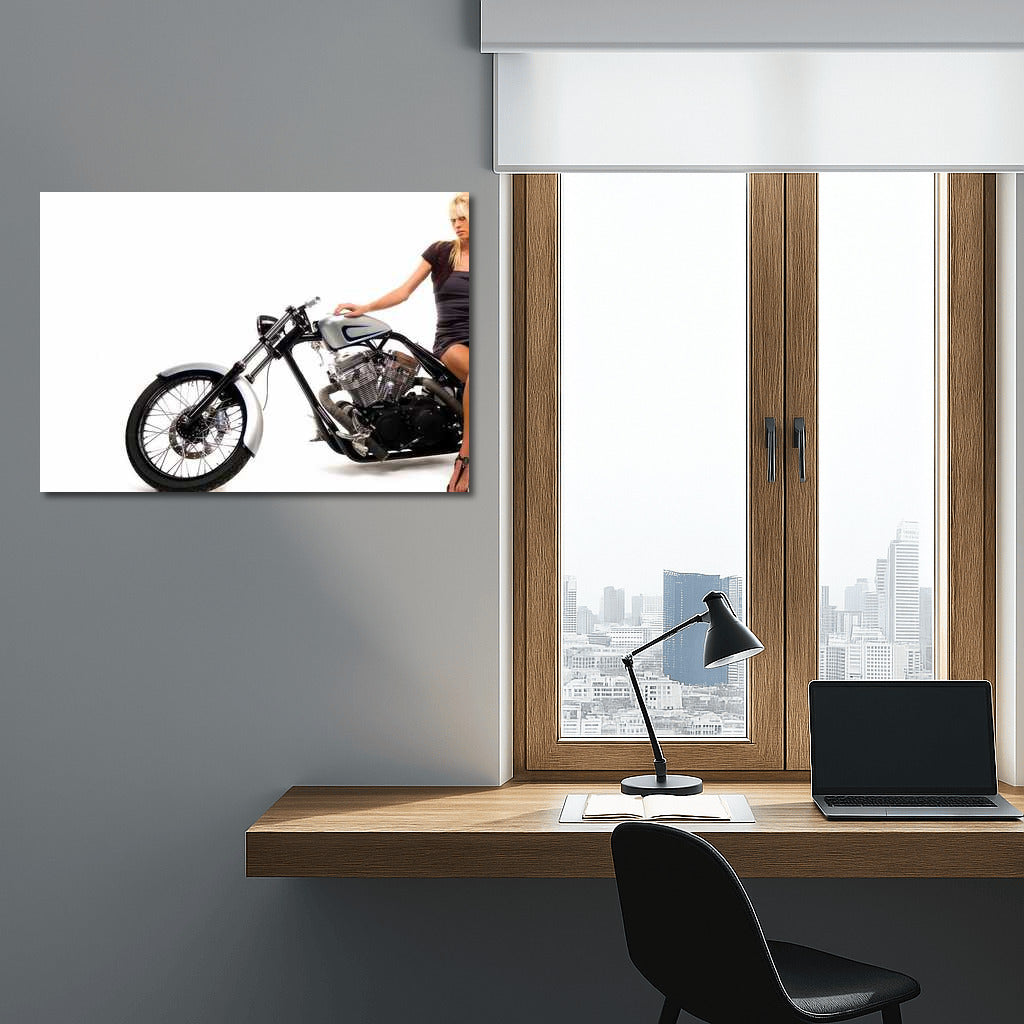 Power and Confidence: A Stylish Motorcycle for Speed Lovers