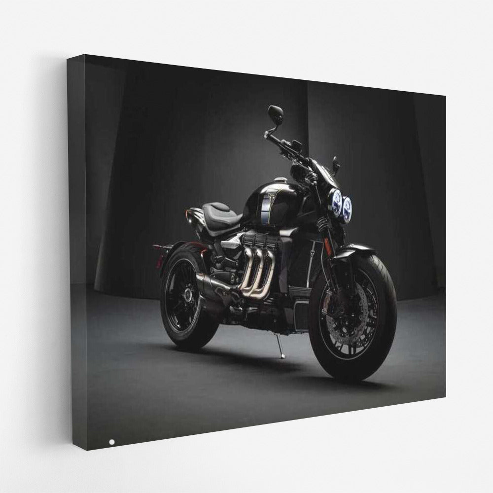 Triumph Rocket 3: The Embodiment of Dynamics and Power