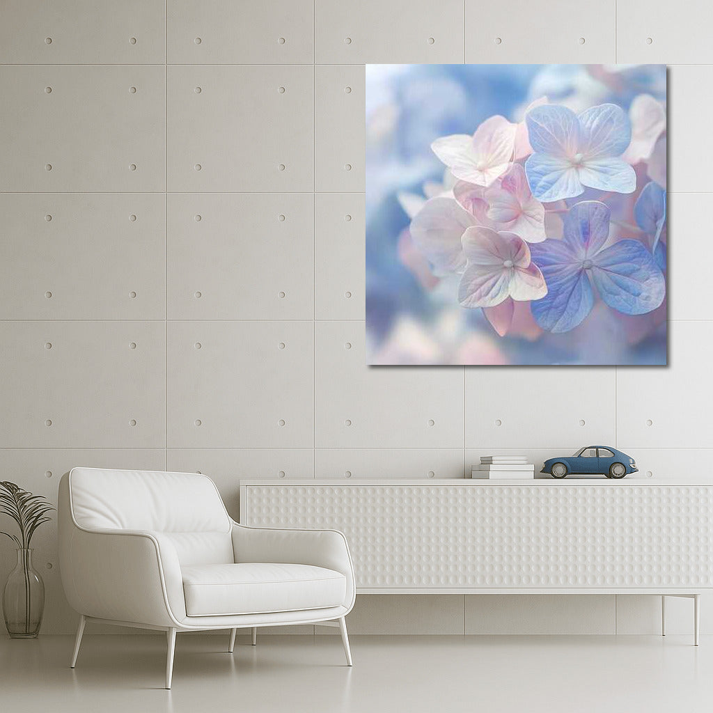 Delicate Hydrangeas: The Magic of Flowers in the Interior