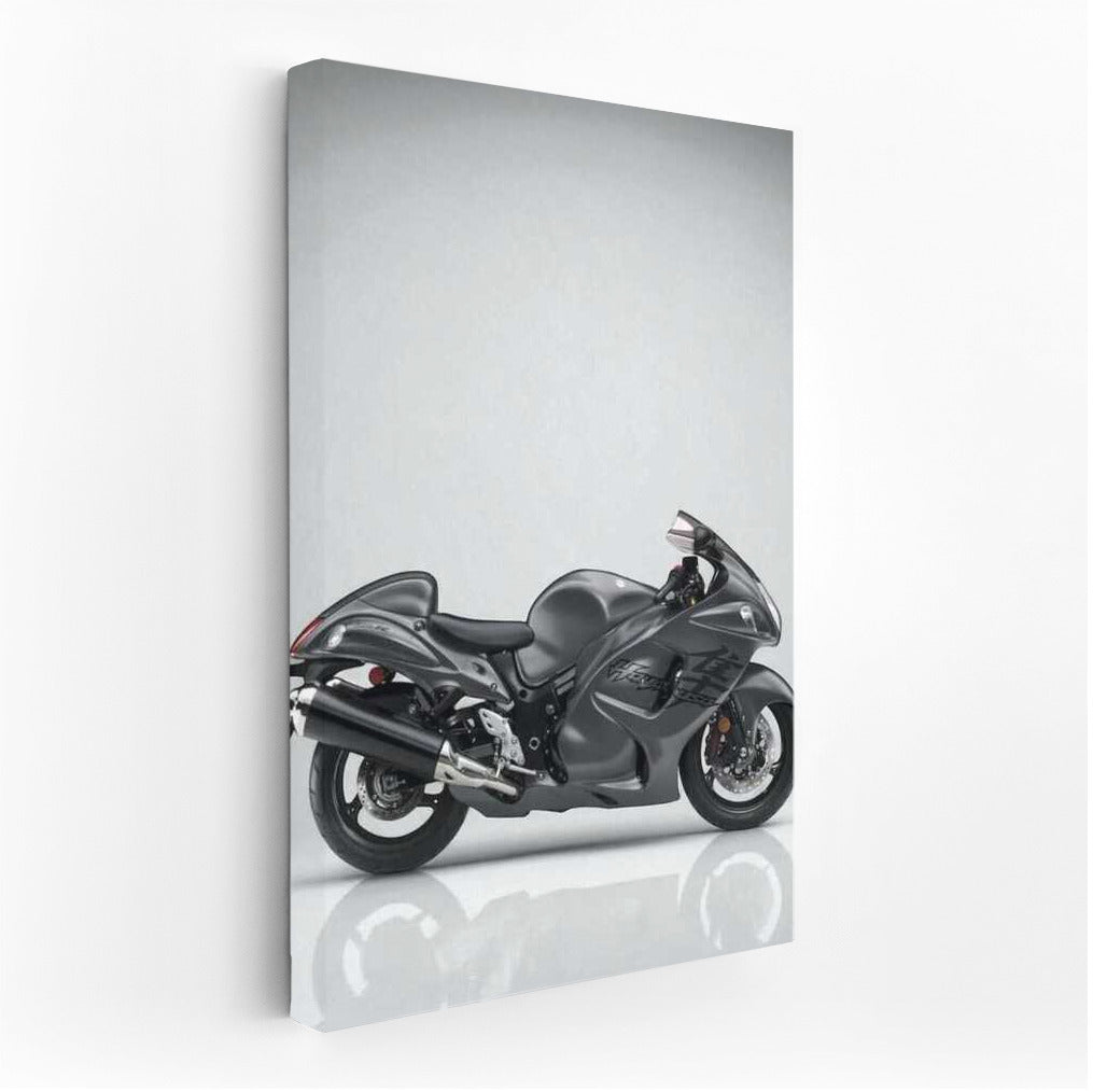 Speed and Style: Suzuki Hayabusa on Minimalistic Background