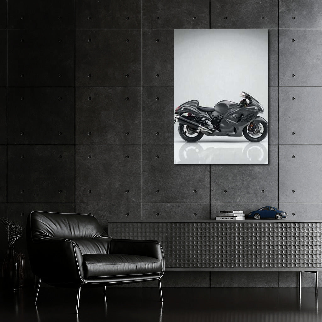 Speed and Style: Suzuki Hayabusa on Minimalistic Background