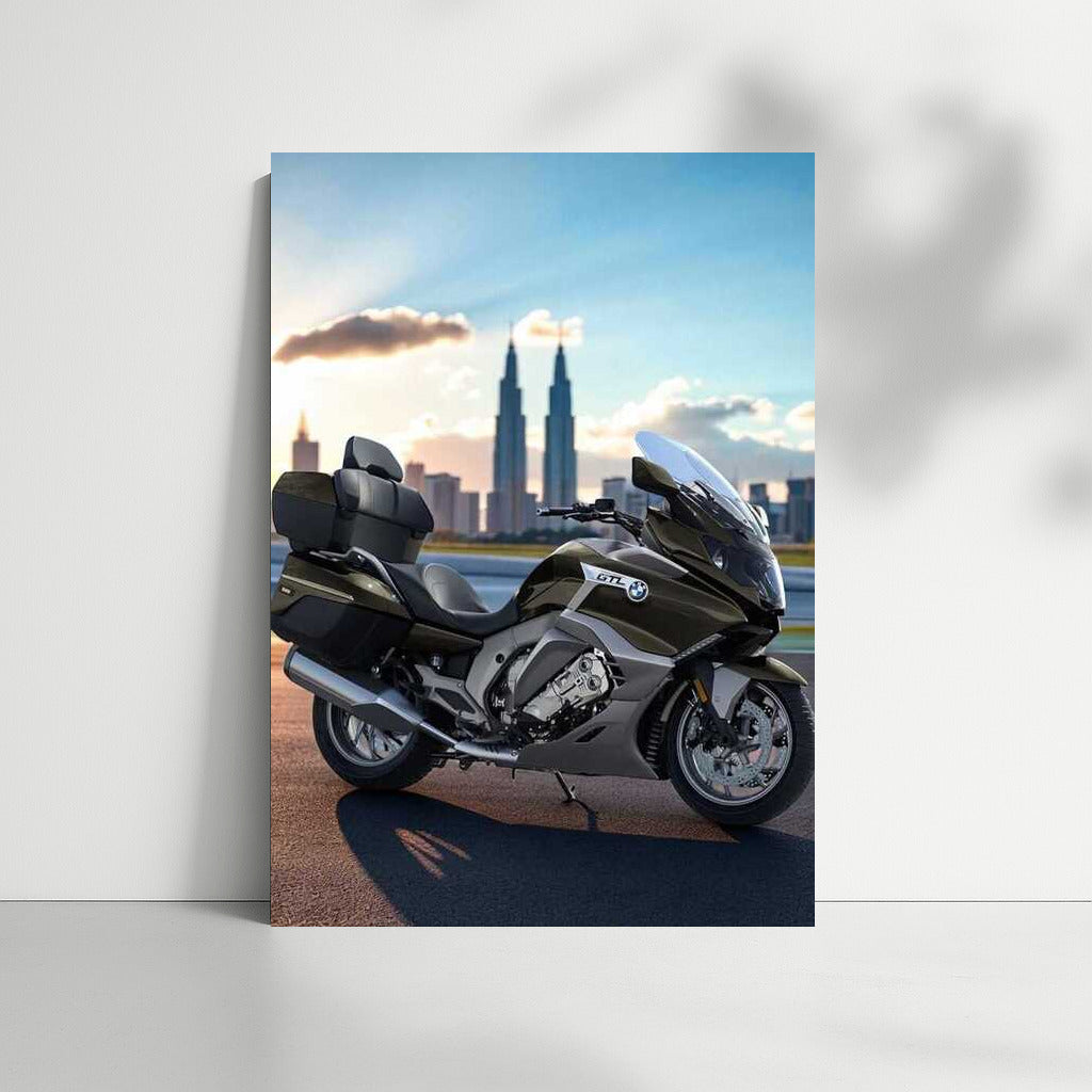 BMW K 1600 GTL: Dynamics on the City Obry