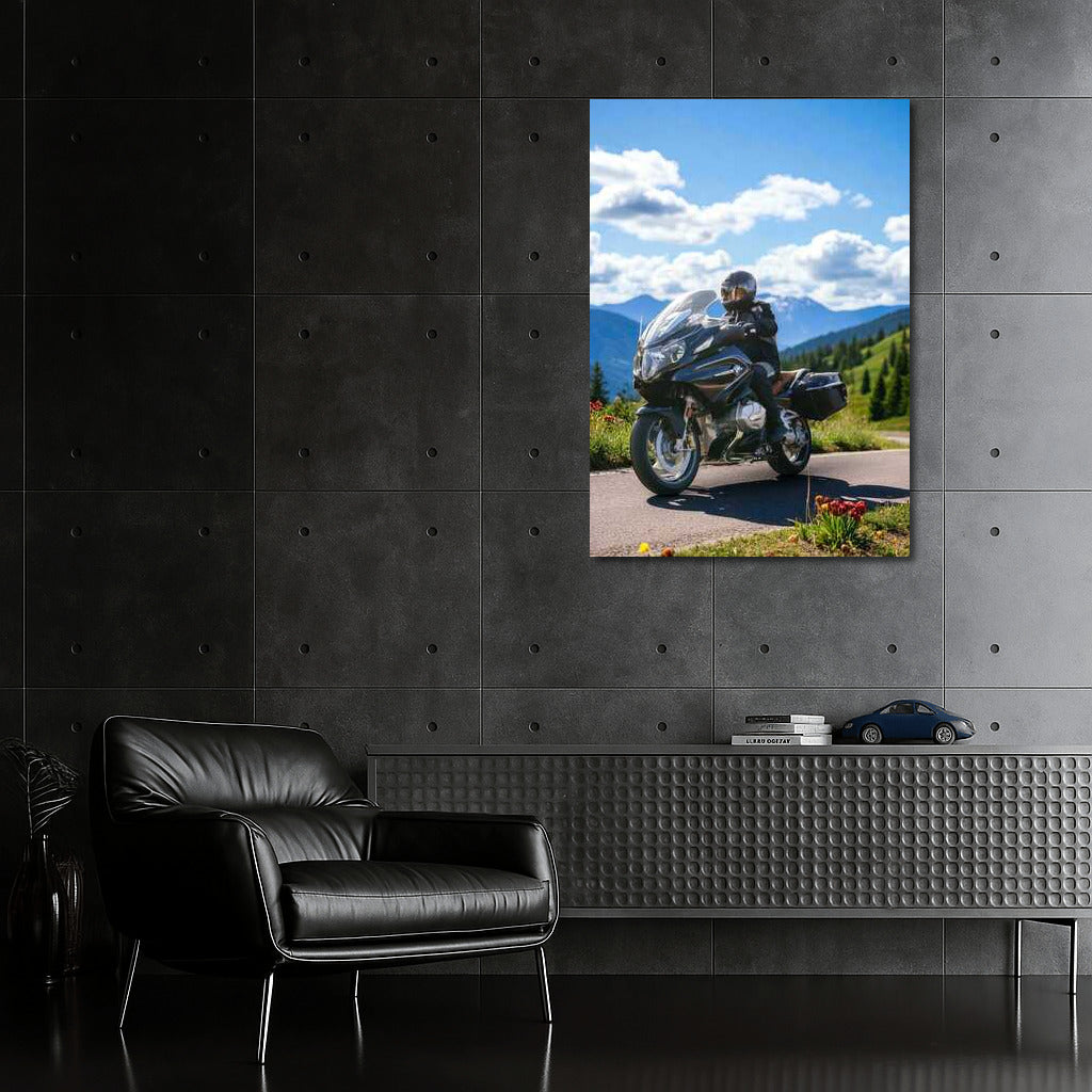 BMW R 1250 RT: Freedom on Mountain Roads on a Sunny Day