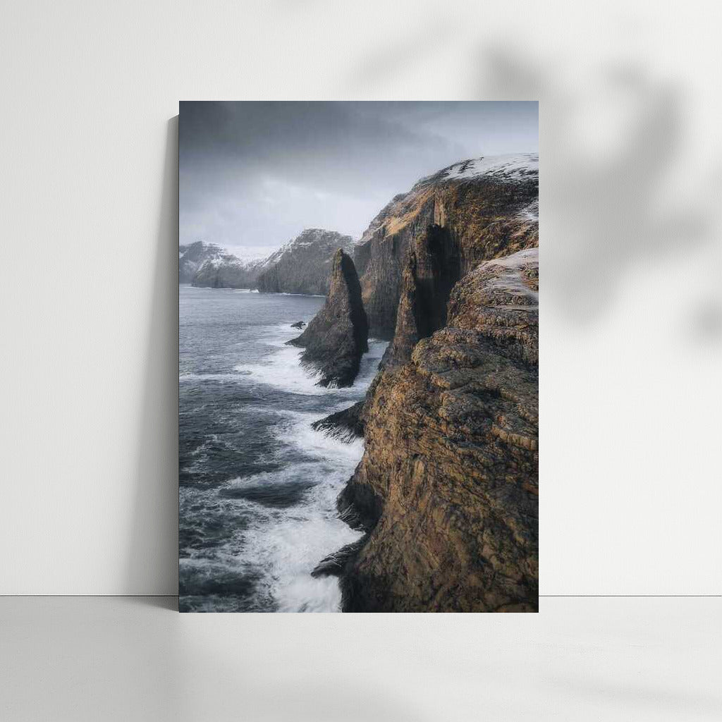 The Majesty of the Cliffs: The Power of Nature and Waves