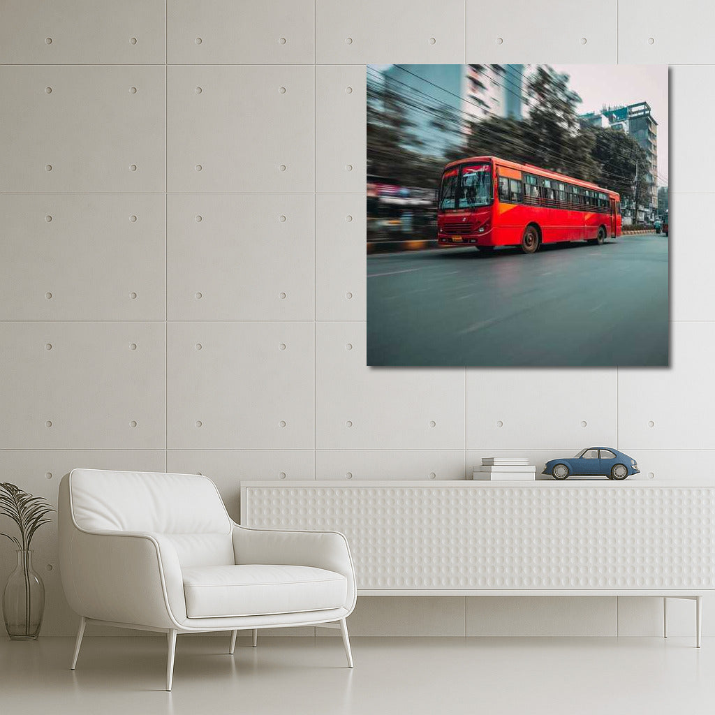 Red Bus in Urban Dynamics: Energy of Transport