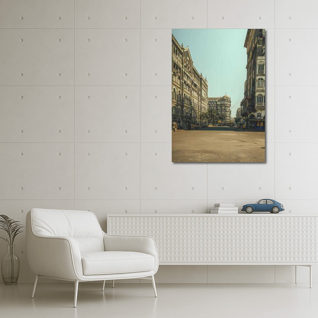 Architectural Splendor of the Streets: Living Buildings