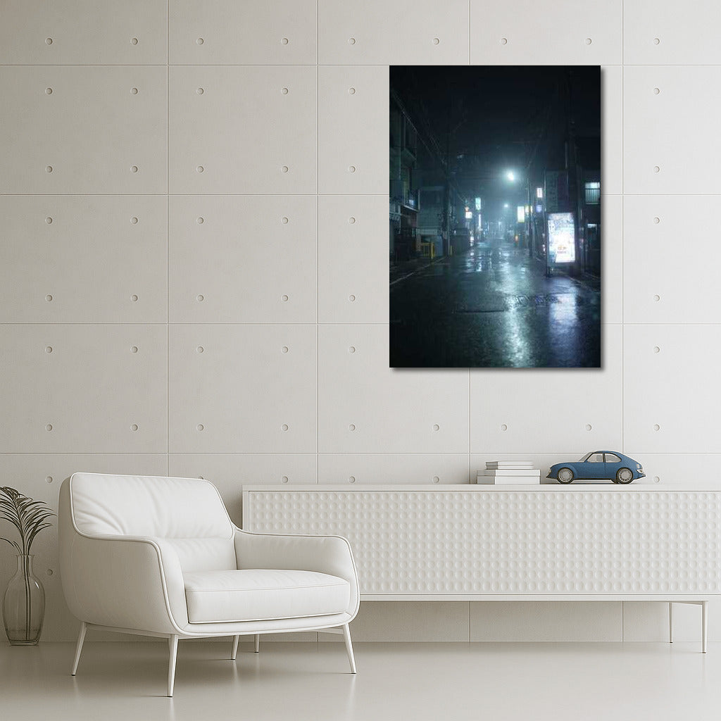 Foggy Evening: The Mysterious Architecture of a Deserted Street