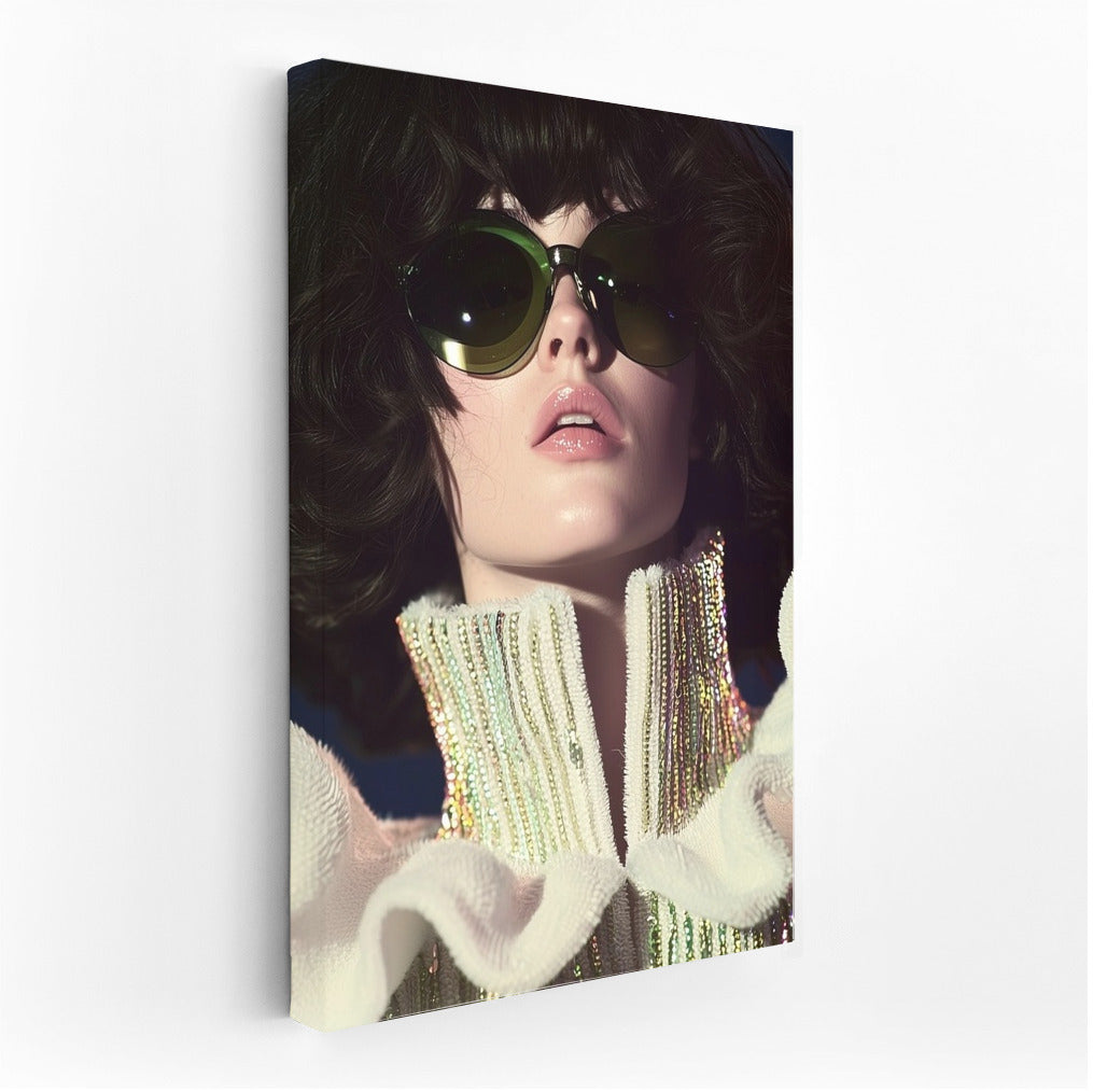 Vintage Glitter: The Mystery in the Glasses