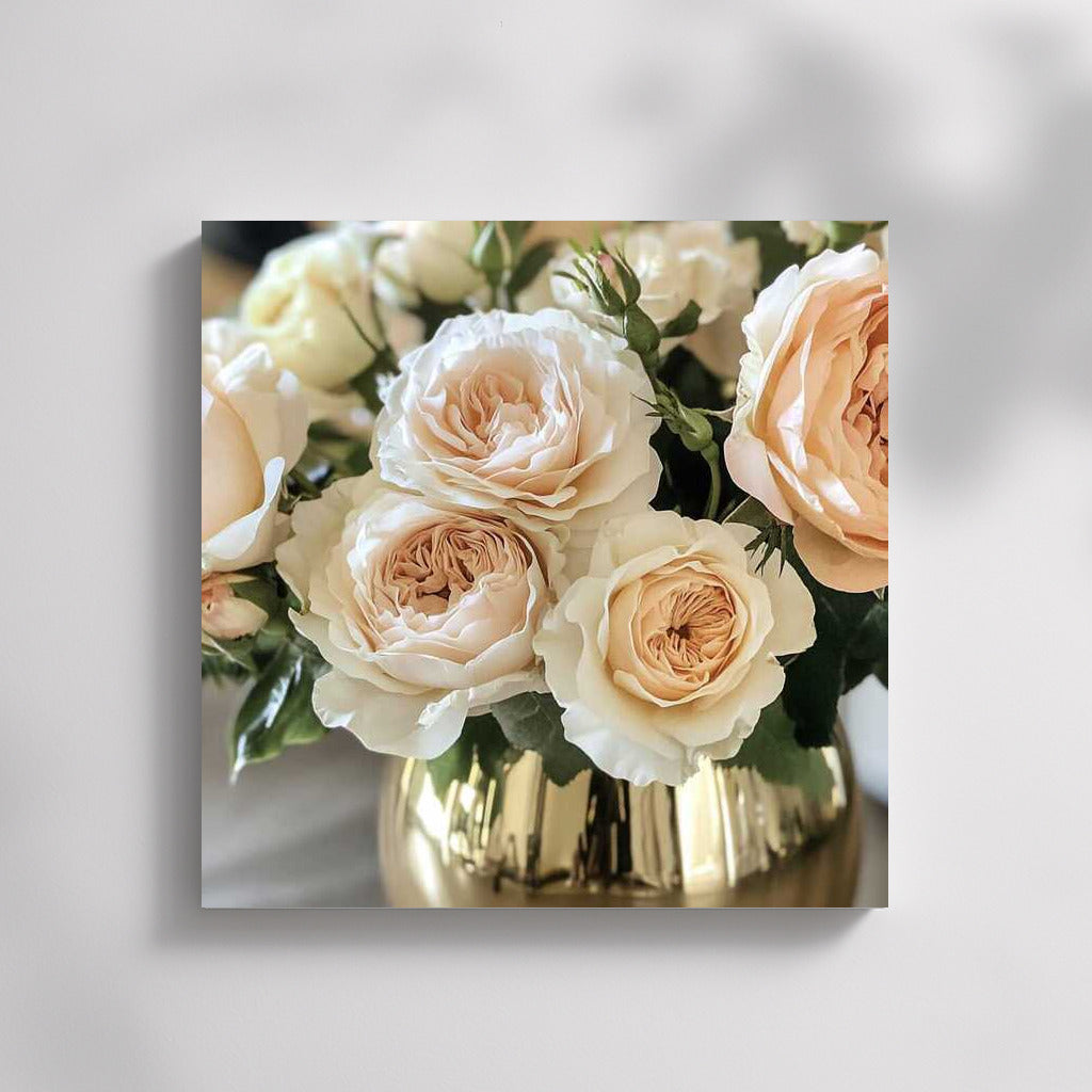 David Austin's Lush Roses: An Elegant Floral Bouquet for the Interior