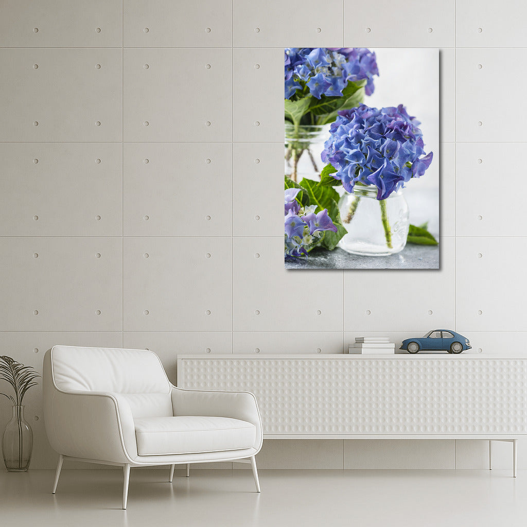 Blue Hydrangeas: Delicate Flowers for the Interior