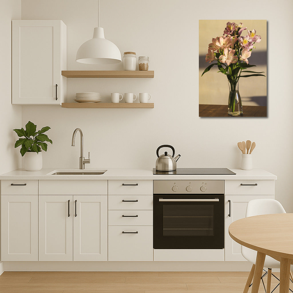 Alstroemerias: Delicate Flowers for an Elegant Interior