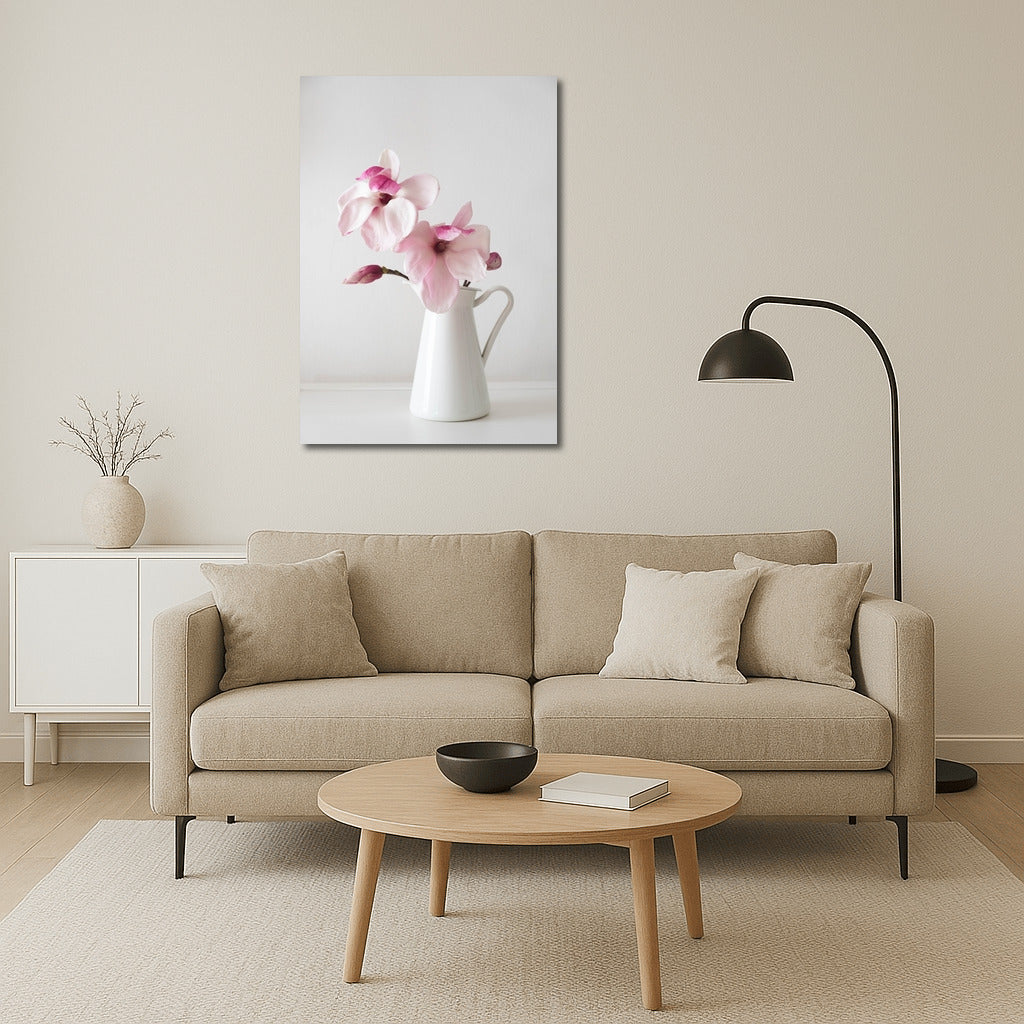 Magnolias in a Vase: Tenderness and Sophistication for Comfort