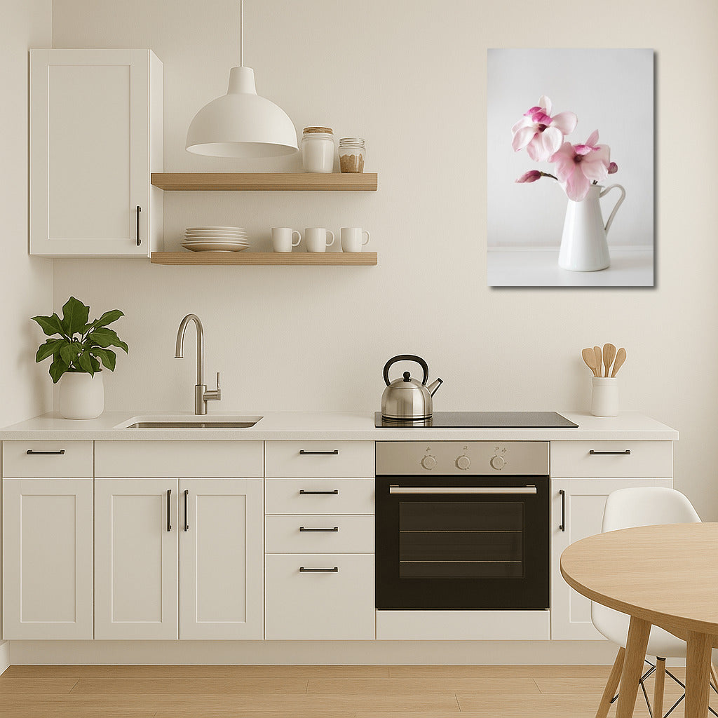 Magnolias in a Vase: Tenderness and Sophistication for Comfort