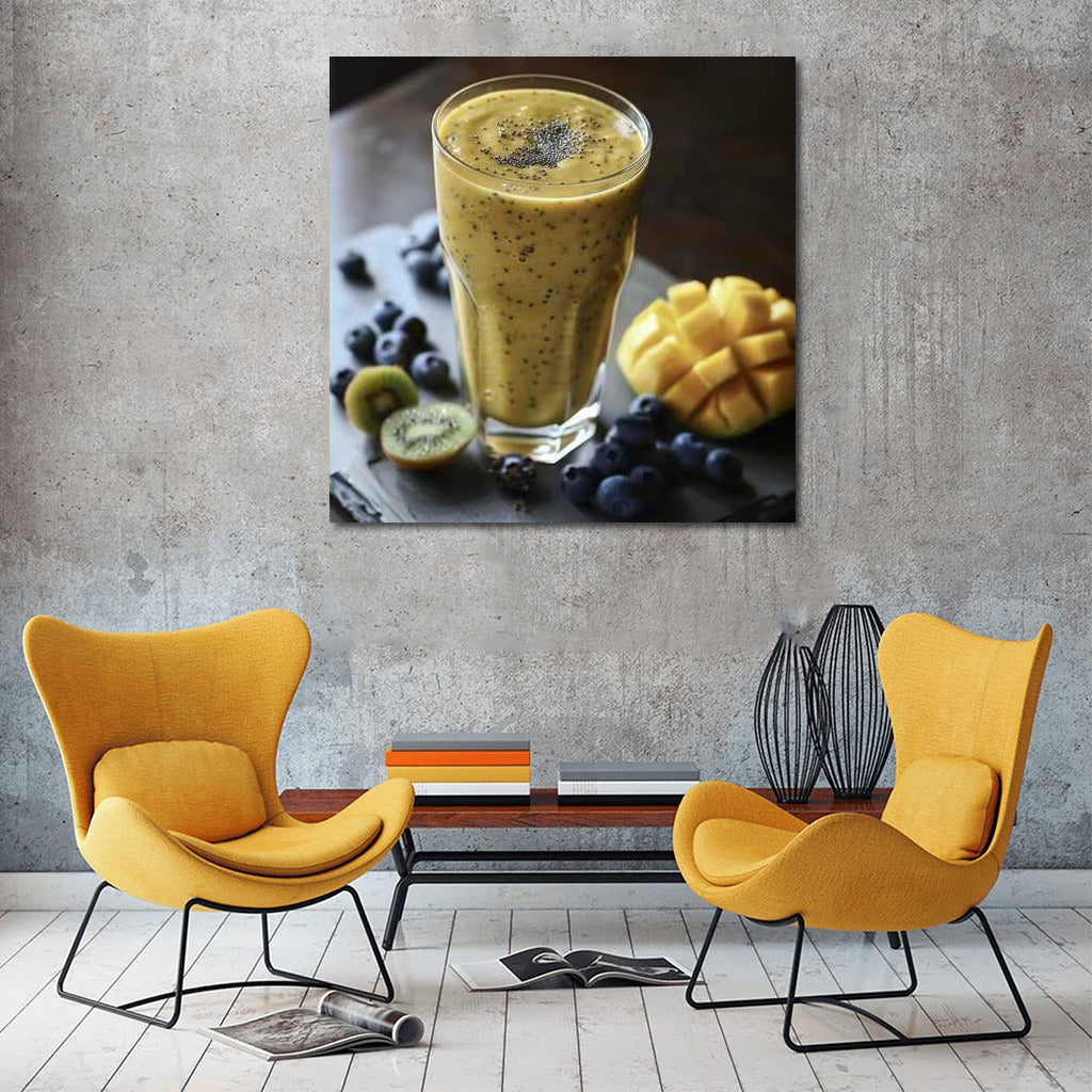 Mango Smoothie with Berries: Vitamin Explosion for the Interior