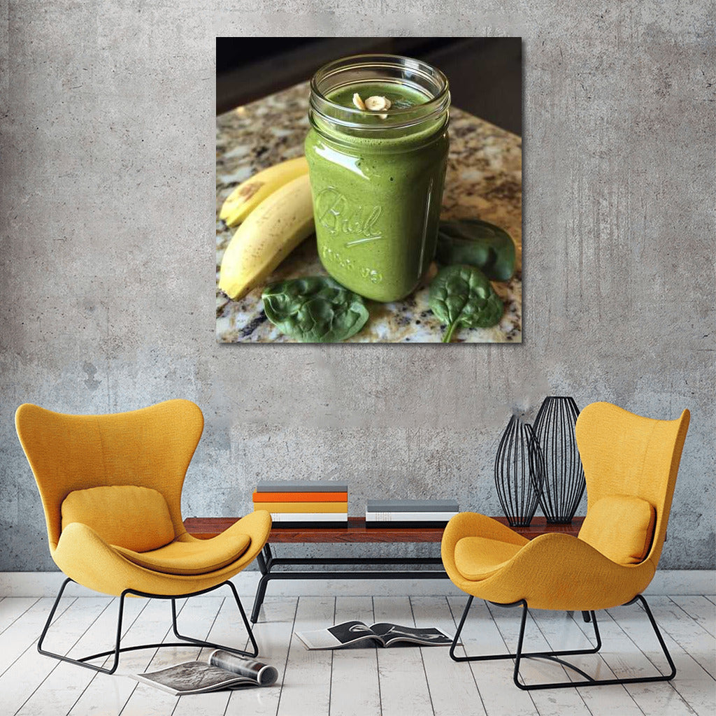 Green Smoothie with Banana and Spinach: Vitamin Explosion on Your Wall