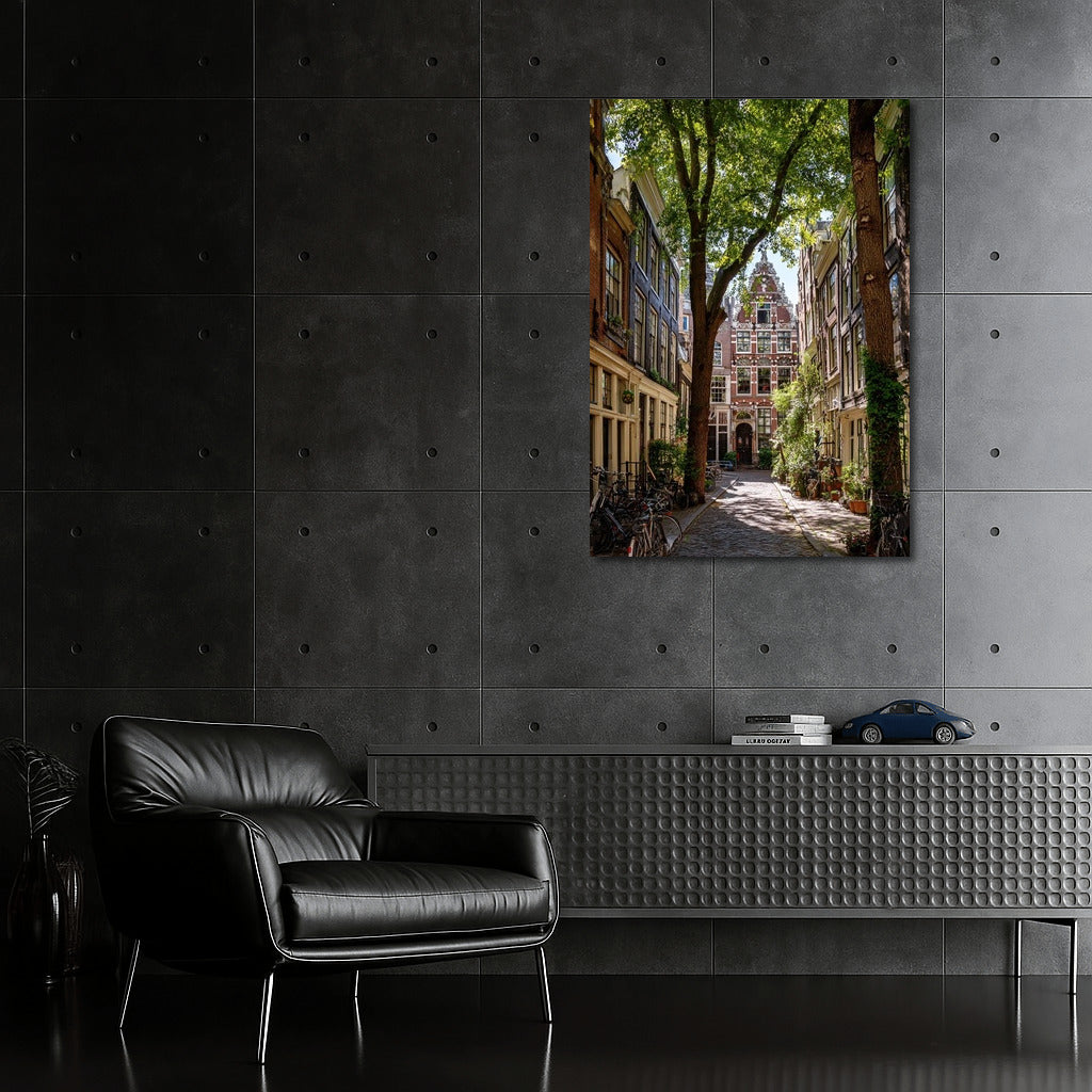 The Charm of Amsterdam's Streets: The Spirit of the Netherlands