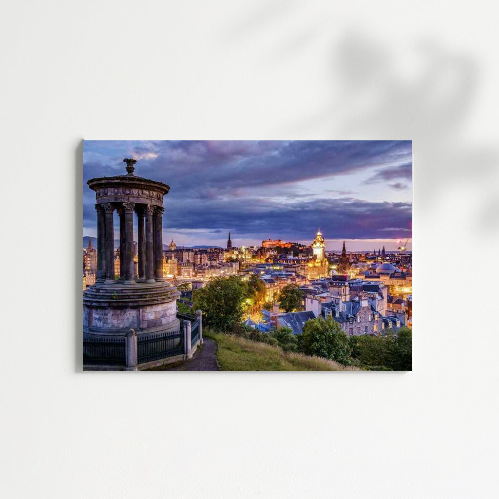 Edinburgh Twilight Lights: Scotland's Cityscape