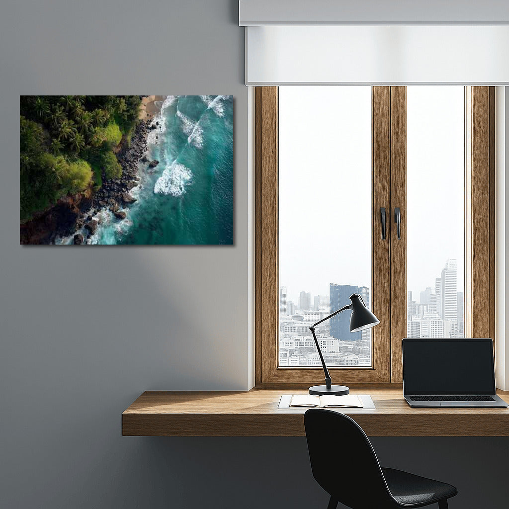 Harmony of Waves and Greenery: Honolulu in Tropical Paradise