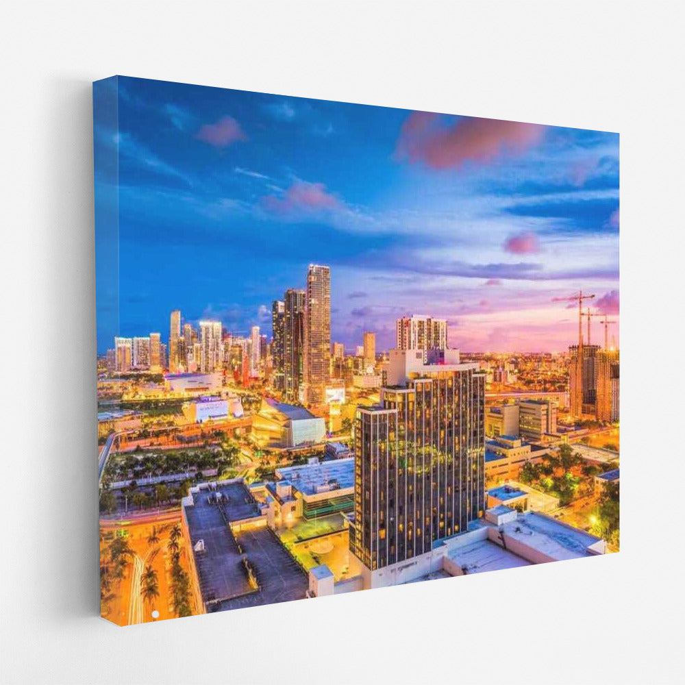Miami Evening Light: Dynamics and Style
