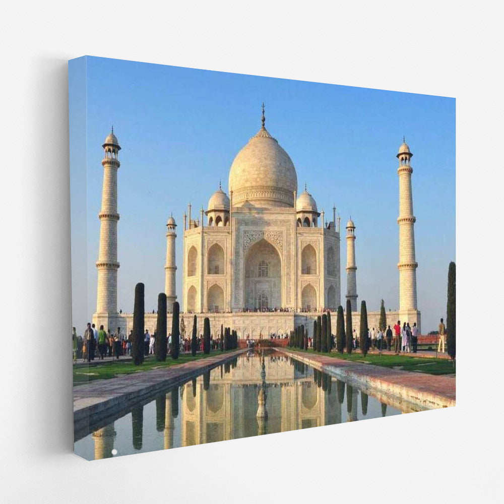The Grandeur of the Taj Mahal: New Delhi Skyline