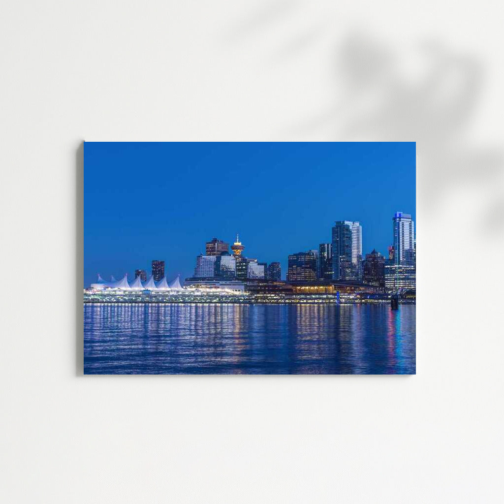 Evening Silhouette: Vancouver Lights in Cityscapes Skylines