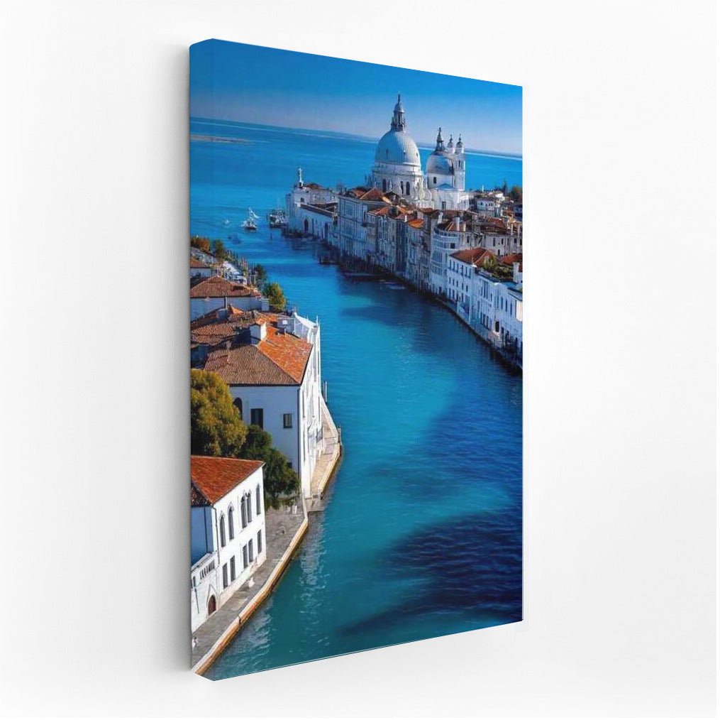 Venice in Glow: Cityscapes and Skylines of Italy