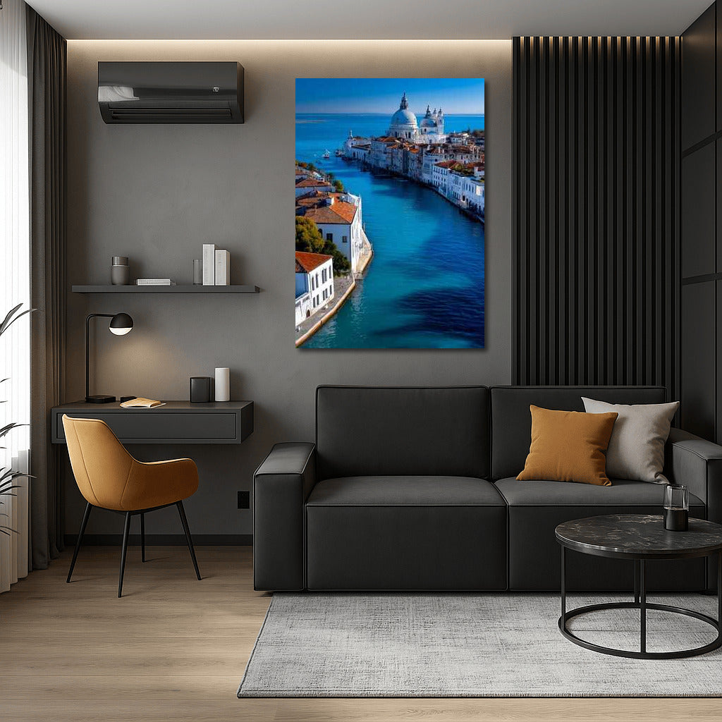 Venice in Glow: Cityscapes and Skylines of Italy