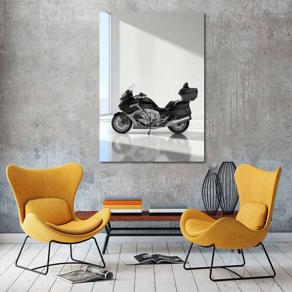 Elegance BMW K 1600 GTL: Minimalism and Power