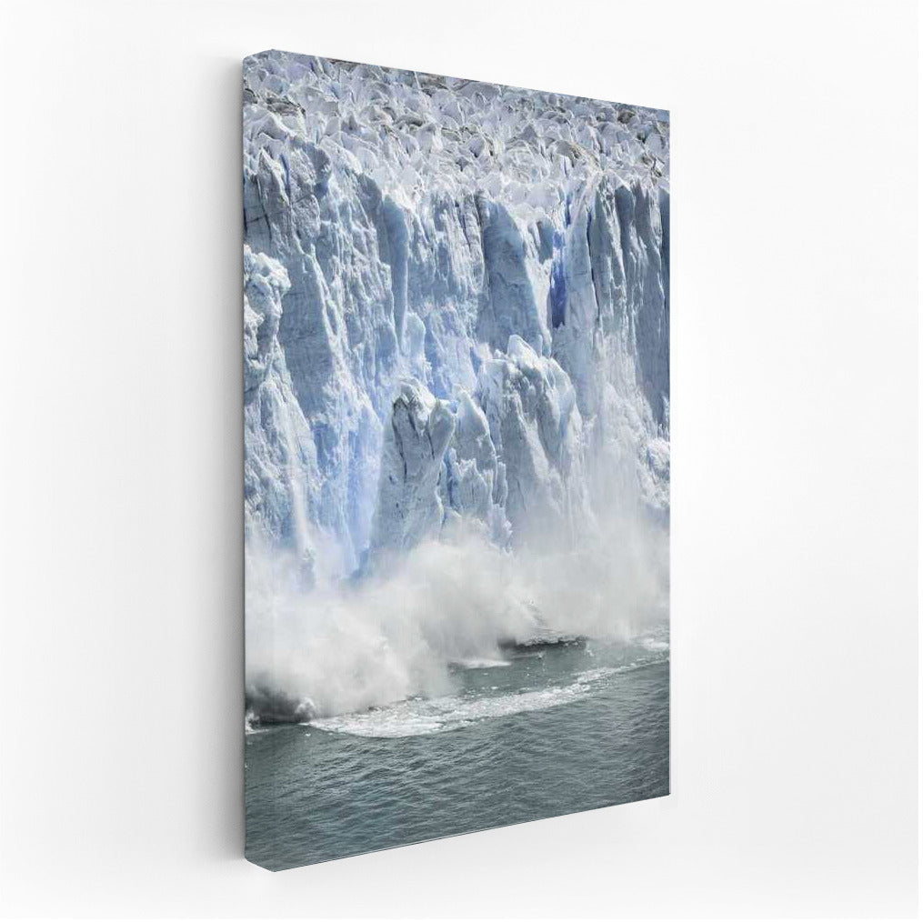 The Majesty of the Ice Giants: Natural Landscapes and Icebergs