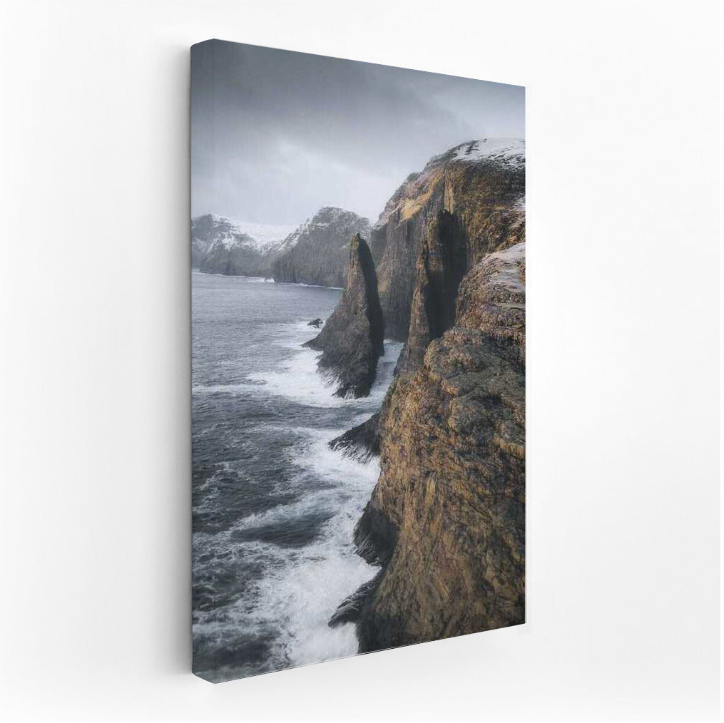 The Majesty of the Cliffs: The Power of Nature and Waves