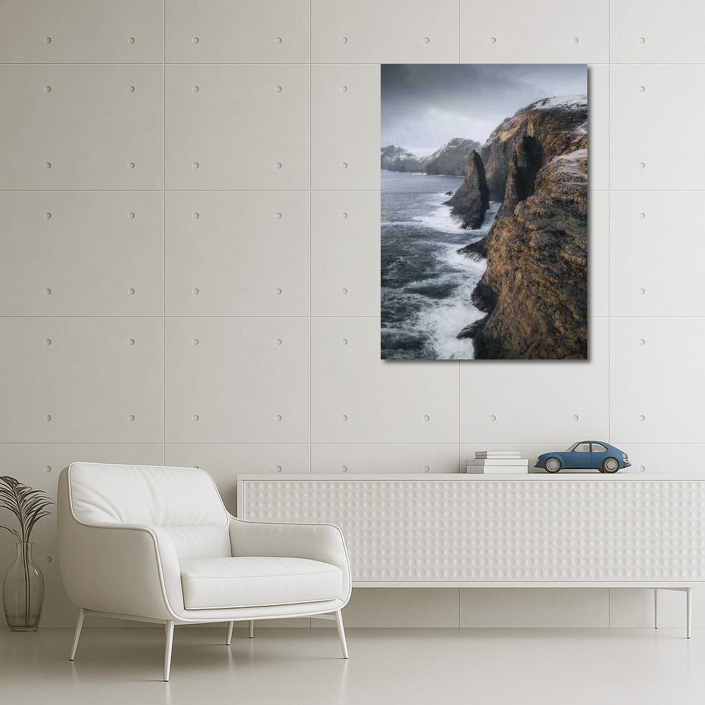 The Majesty of the Cliffs: The Power of Nature and Waves