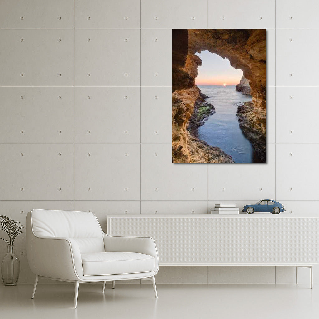 Sunset Glow: The Majesty of Canyons and Natural Landscapes