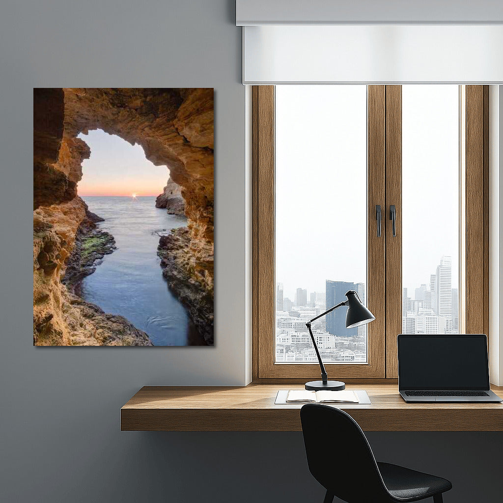 Sunset Glow: The Majesty of Canyons and Natural Landscapes