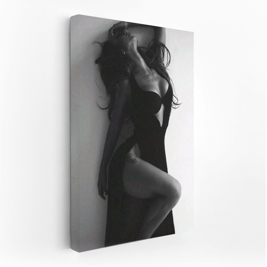 Seductive Play of Shadows and Forms
