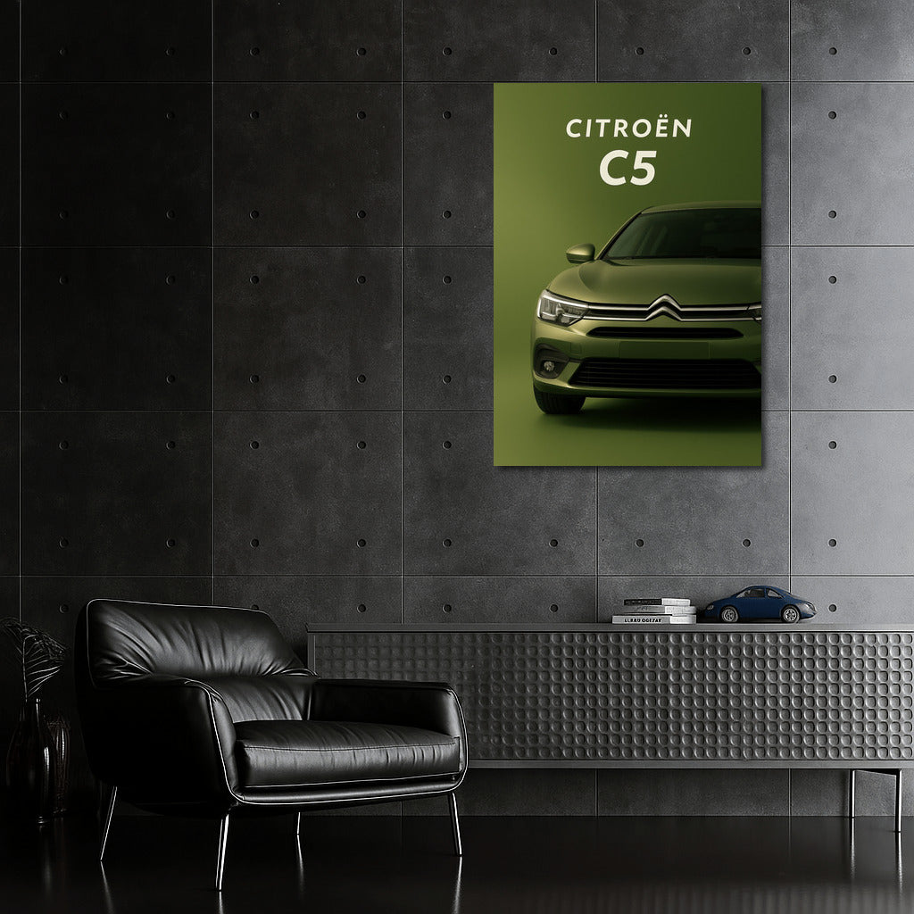 Elegant Citroen C5 in Green: Inspiration of Movement and Style