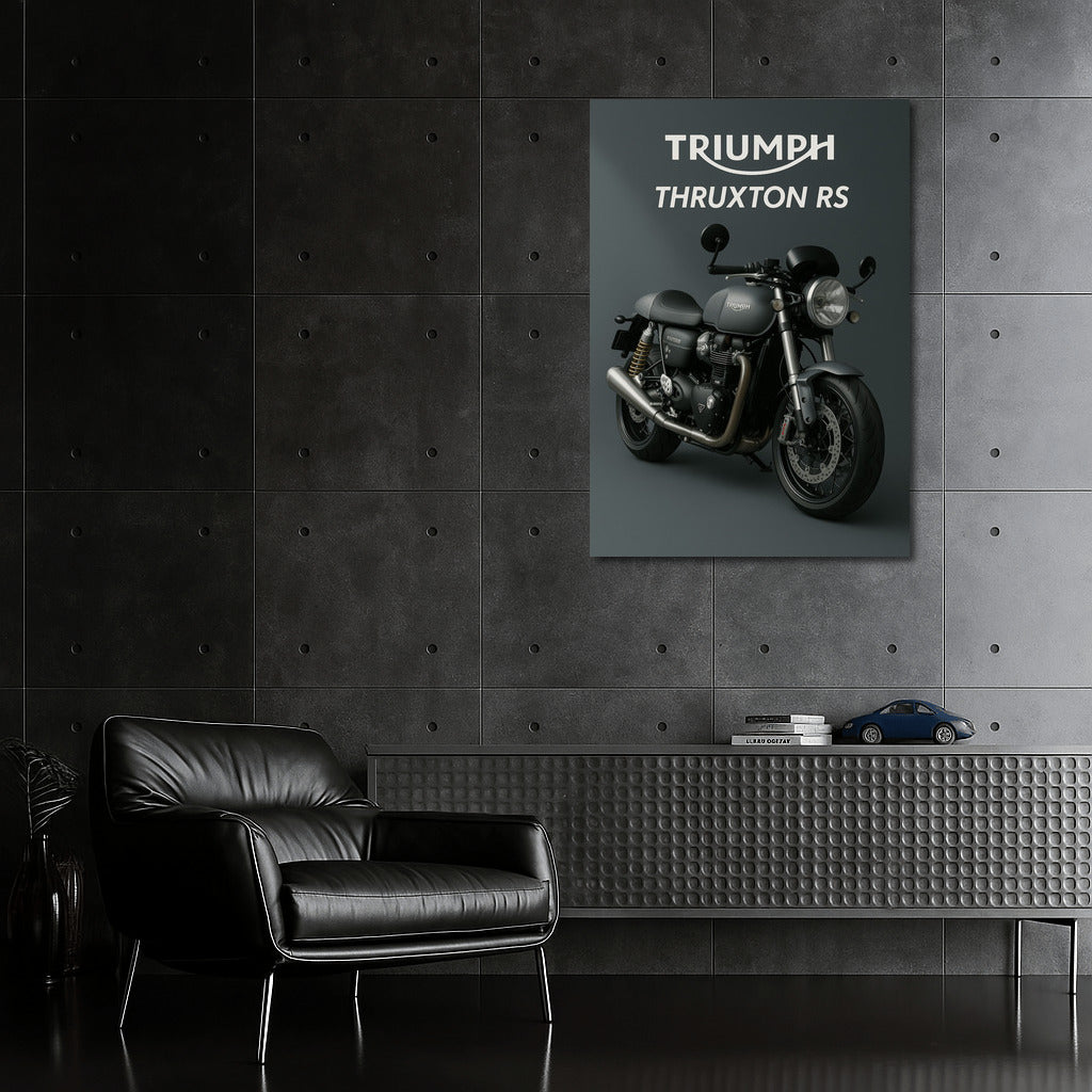 Triumph Thruxton RS: Speed and Style in the Interior