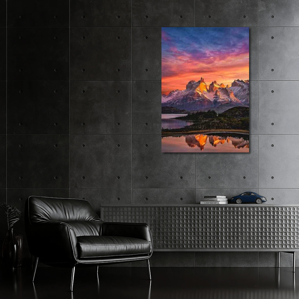Sunset Charm of Chile: Mountains and Lakes in the Dance of Lights
