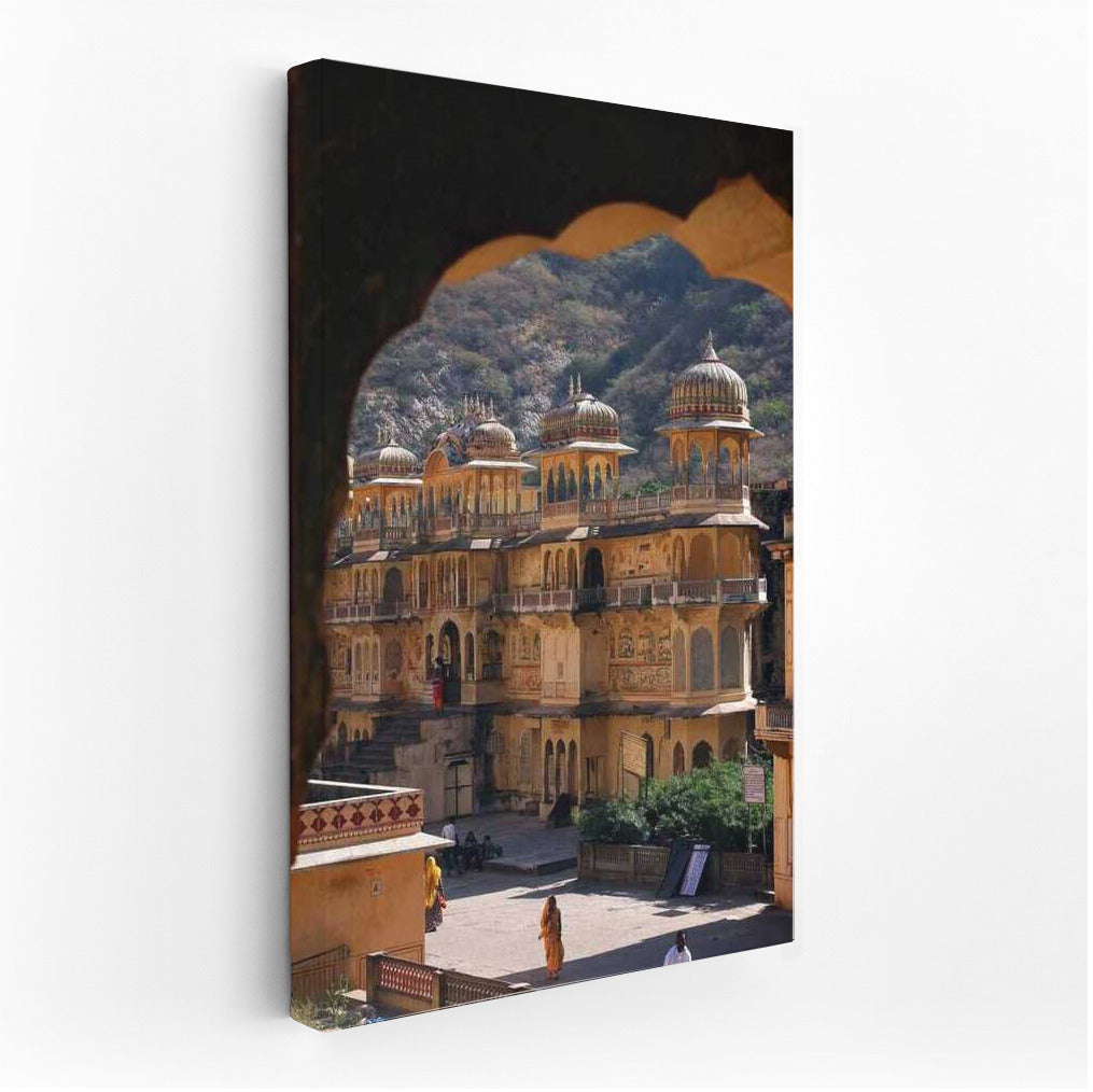 The Grandeur of the Indian Palace: An Arc of History and Exotica