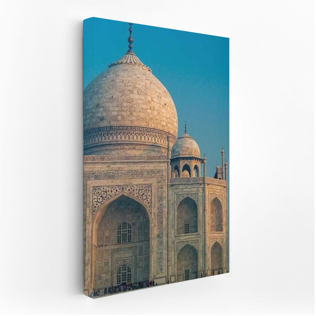 The Grandeur of the Taj Mahal: The Harmony of India