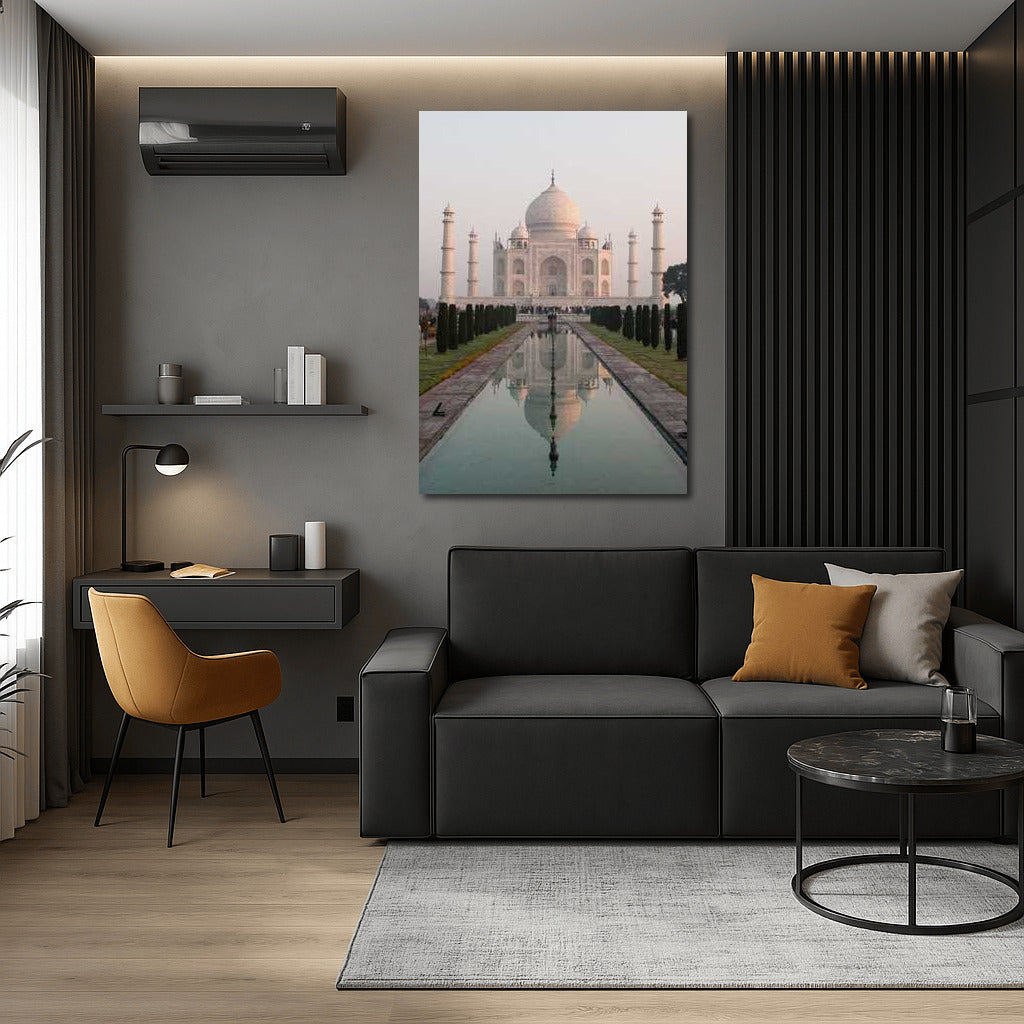 Taj Mahal in the Mirror: The Magic of India for Interiors