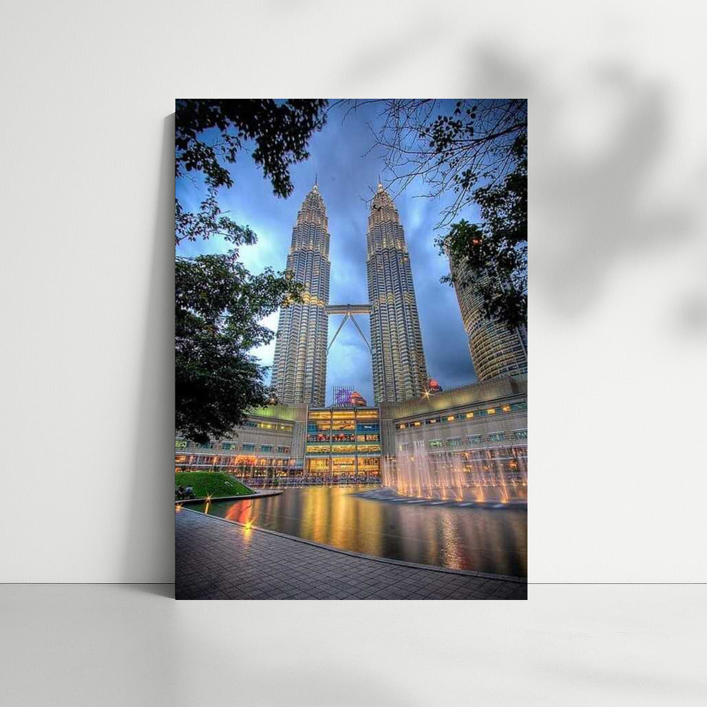 The Grandeur of the Petronas Twin Towers: Malaysia's Architectural Marvel