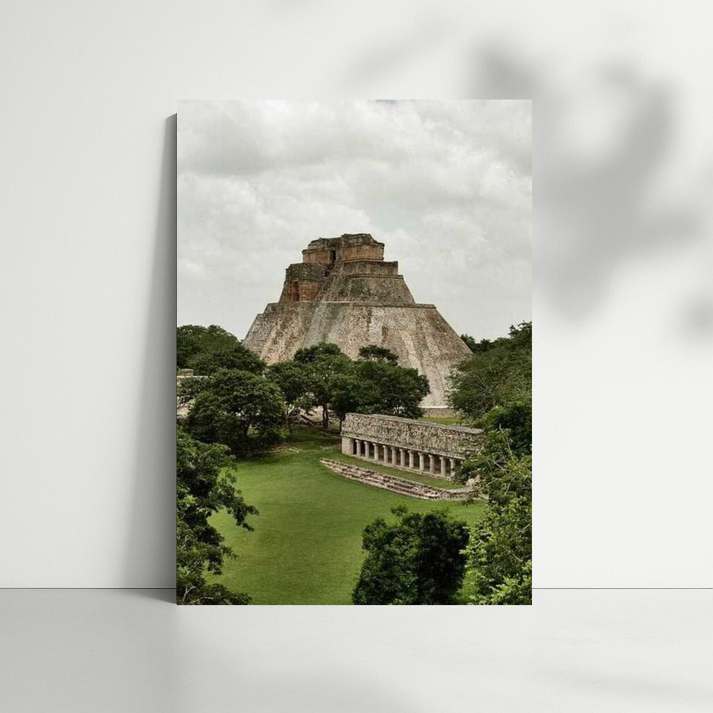 Mayan Pyramid: Magic of Ancient Mexico