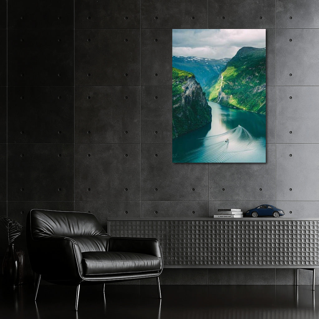 The Greatness of Norway: Calm Fjords and Mighty Mountains