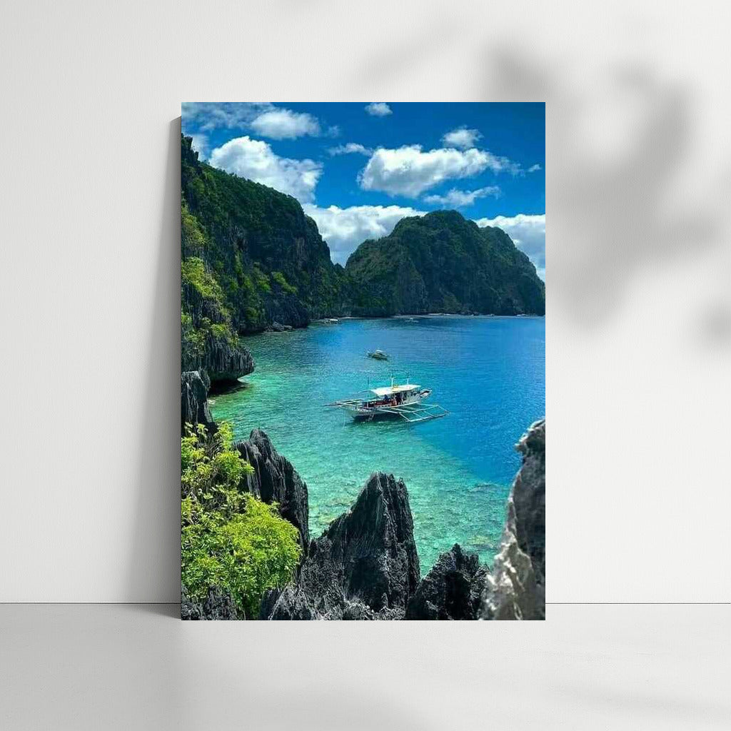 Tropical Bay Philippines: Nature and Tranquility