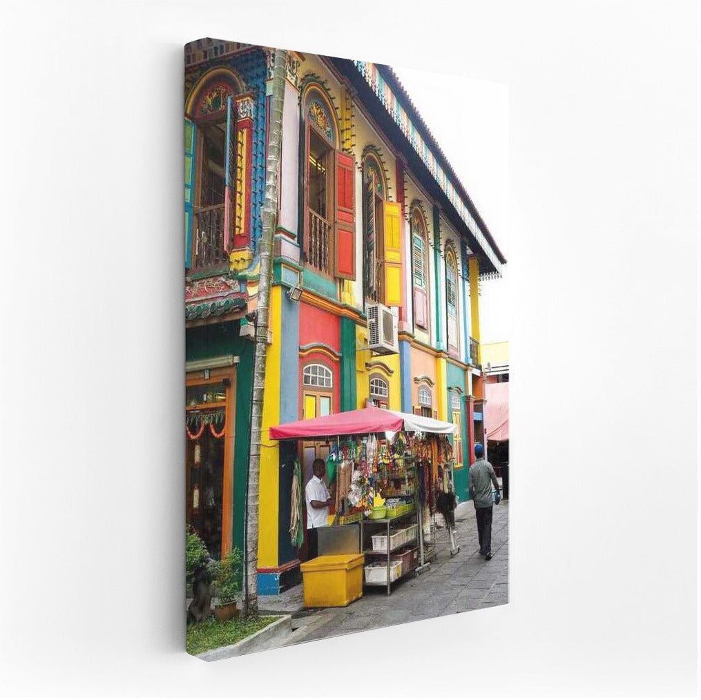 The Charm of Singapore: Vibrant Streets and Architecture