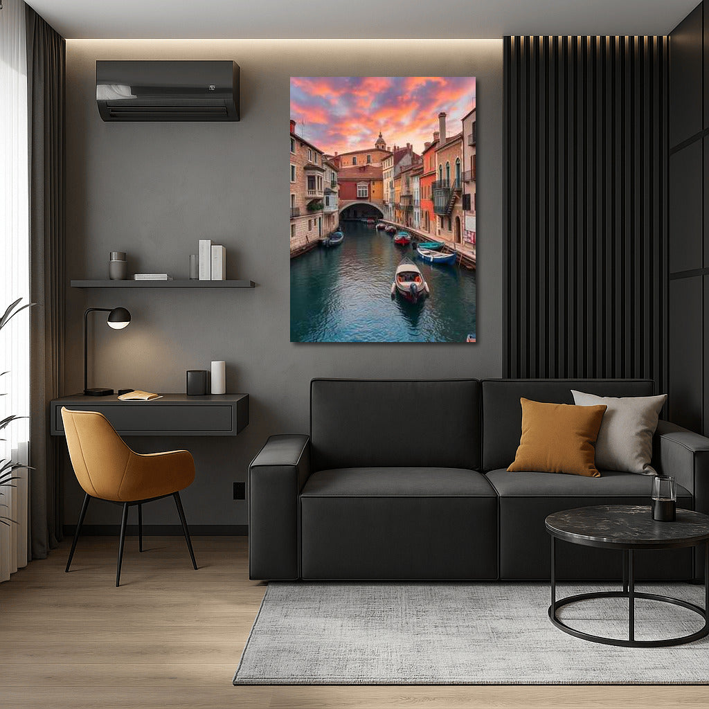 Spanish Sunset: Canal Comfort