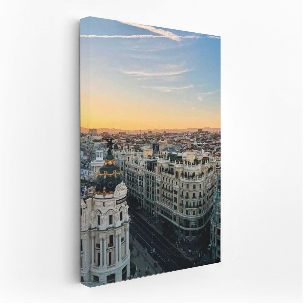 Evening Charm of Madrid: The Atmosphere of Spain