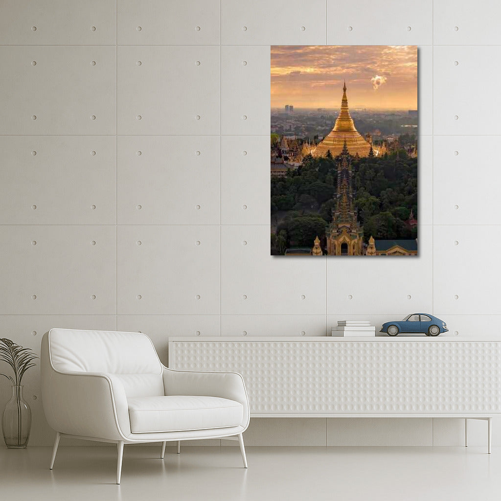 Golden Pagoda of Thailand: Eastern Lights