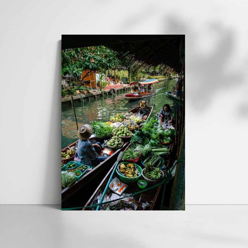 Thailand's Floating Market: Colourful Boats and Fresh Fruits