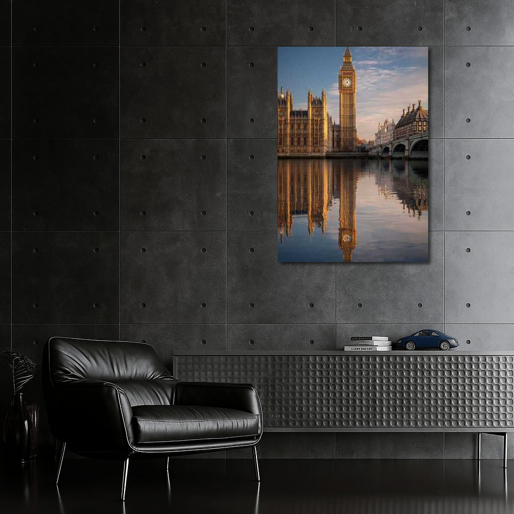 Evening London: Reflection in the Thames – The Charm of Great Britain